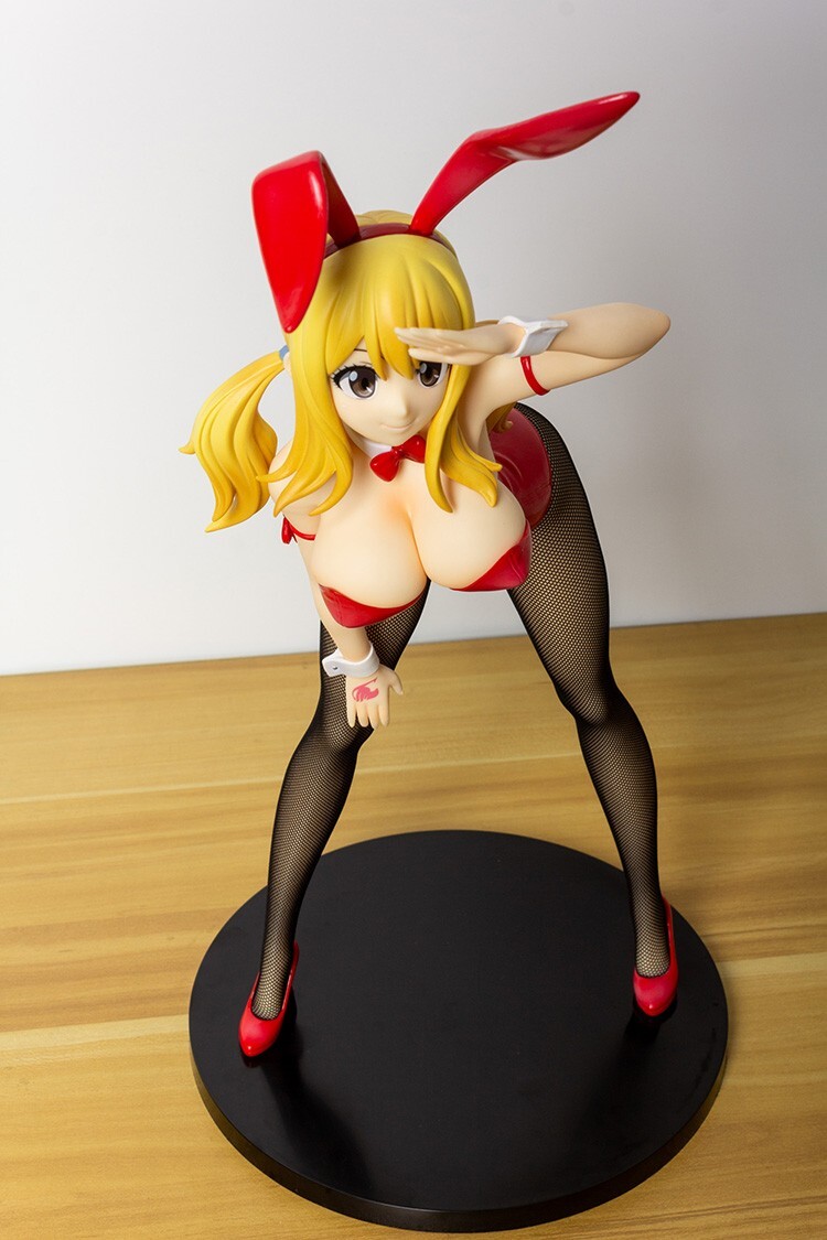 Freeing Fairy Tail Erza Scarlet Bunny Girl Action Figure Lucy Heartfilia/Erina