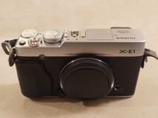 Fujifilm X-E1 Mirrorless Camera Silver Black with Electronic Viewfinder