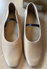 NEW Vince Vivian Nappa Leather Mary Jane Flats Taupe Clay Women Size 8 M