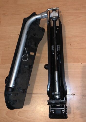 GENUINE VW TRANSPORTER T5 T6 (2010-) Holder and JACK WITH HANDLE - Wheel Wrench - Picture 1 of 2