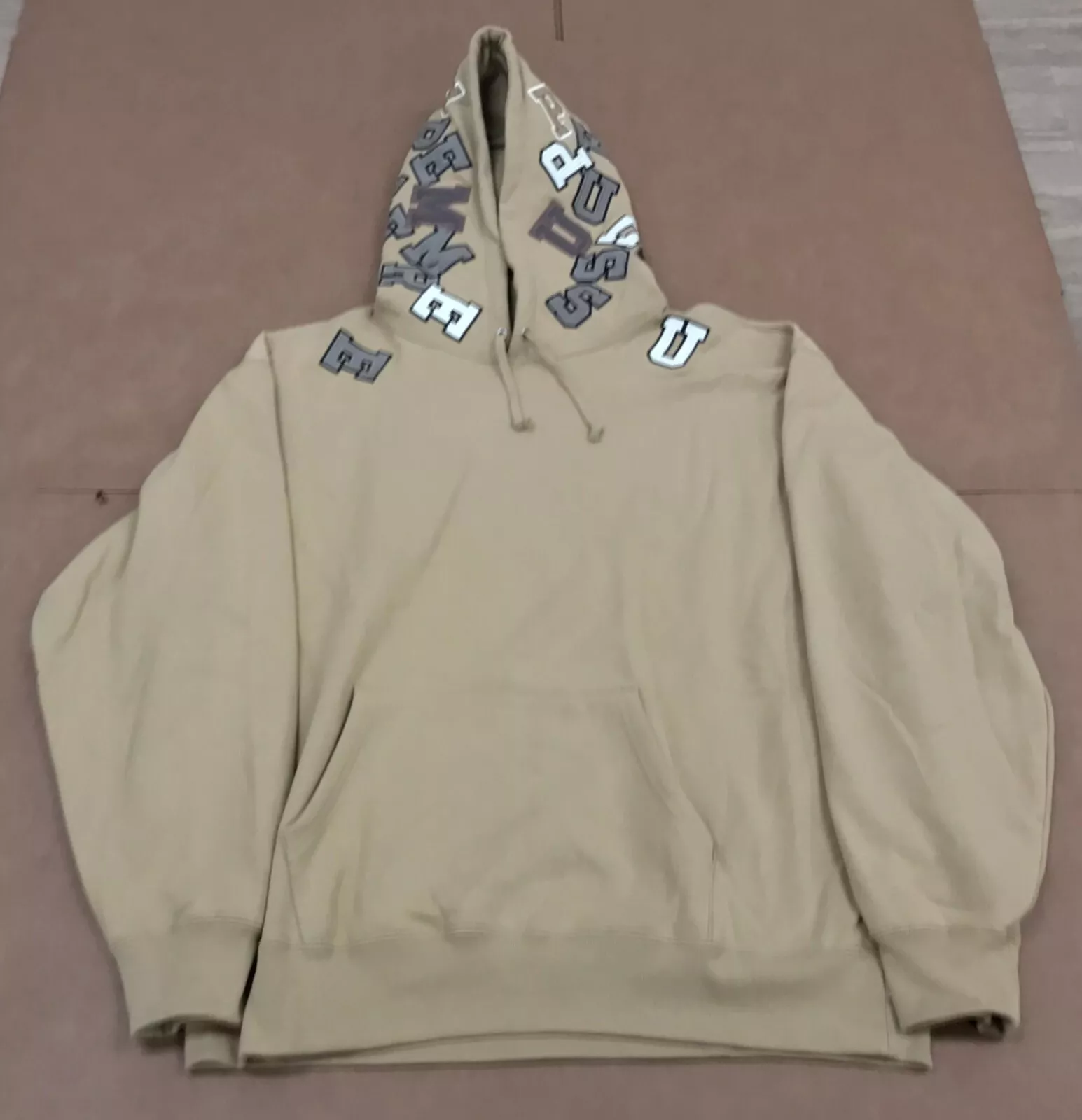 SWEAT SHIRT À CAPUCHE APPLIQUÉ DISPERSEME FW22 SUPREME TAN FONCÉ XXL (#40)