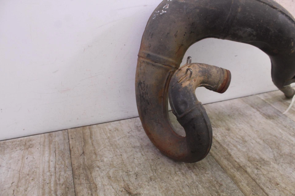 Труба выпускного коллектора 1996 96 YAMAHA YZ250 YZ 250 / расширительная камера - Изображение 2 из 4