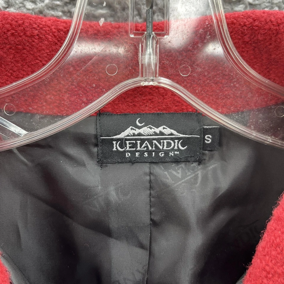 Chaqueta de diseño islandés vintage para mujer pequeña de lana roja bordada forrada floral Foto 3 de 4