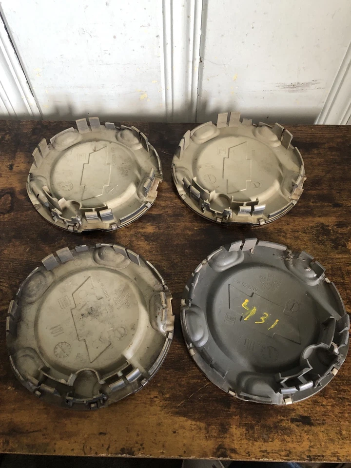 Juego de 4 cubiertas de tapacubos de tapacubos central Chevy Trailblazer 2004-2009 9595110 OEM Foto 4 de 4