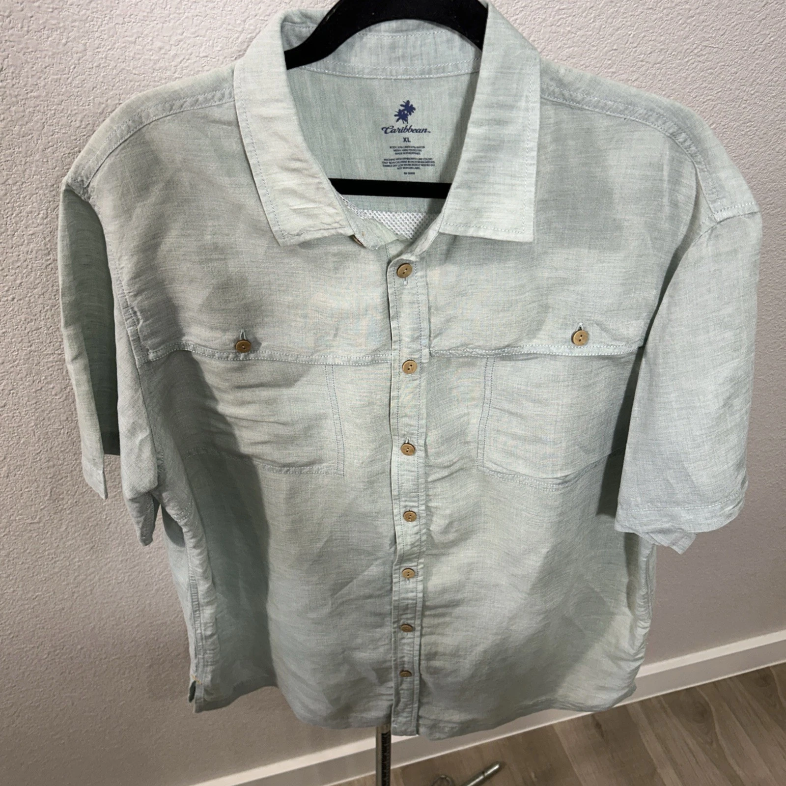 caribbean mens shirts Linen/rayon Size XL Button Up Not Iron On Light Green