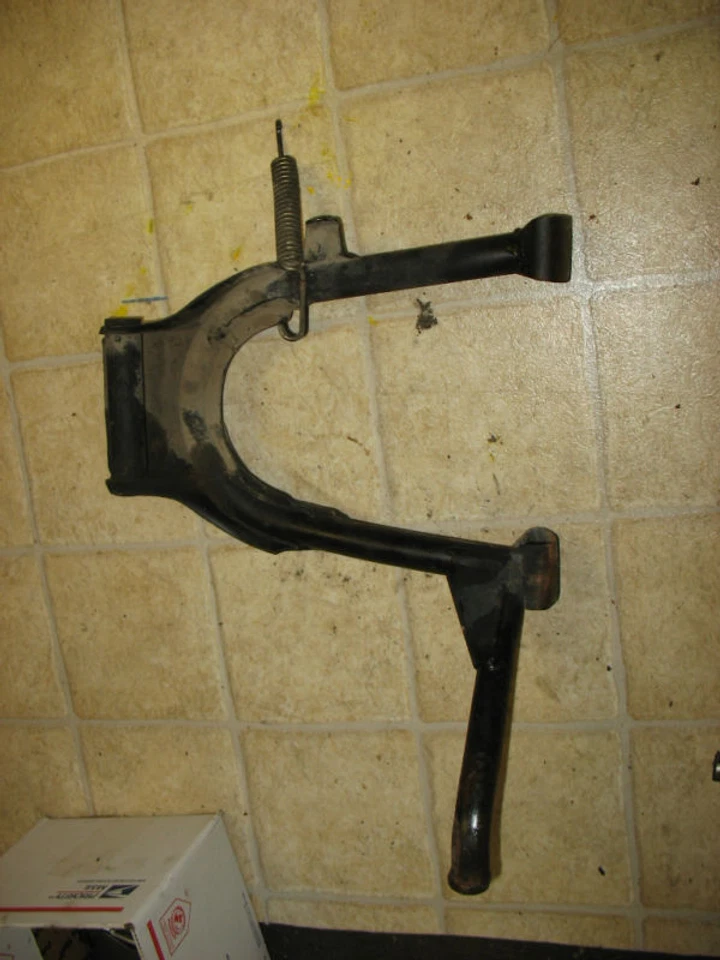 Soporte central principal 80 Honda CX500C Custom CX500 CX 500 C 500C Foto 2 de 2