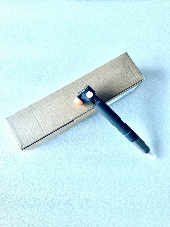 New  Injectors For Bobcat D24 400903-00074D 28337917  7275454 Doosan Delphi *** - Image 3 of 4