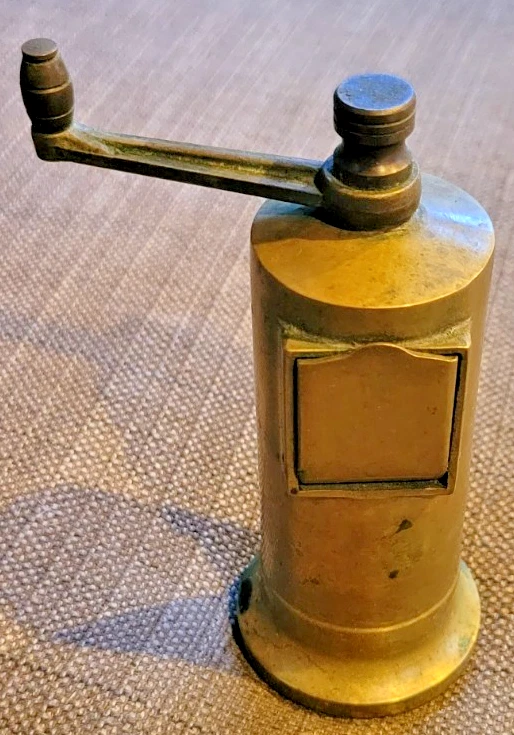 VINTAGE BRASS PEPPER SPICE MILL GRINDER 5.25"
Opens in a new window or tab