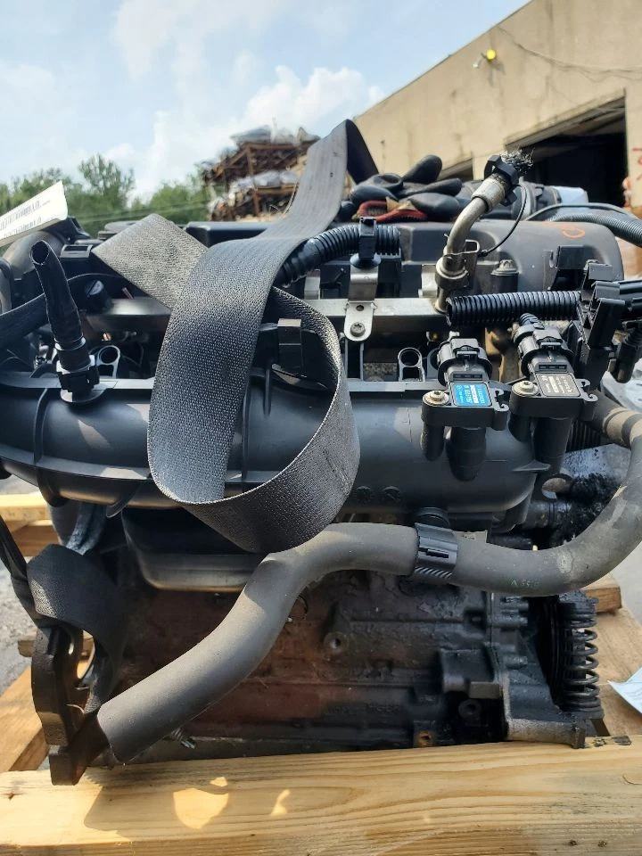 Used Engine Complete Assembly fits: 2011 Chevrolet Cruze 1.4L VIN 9 8th digit op Foto 4 de 4