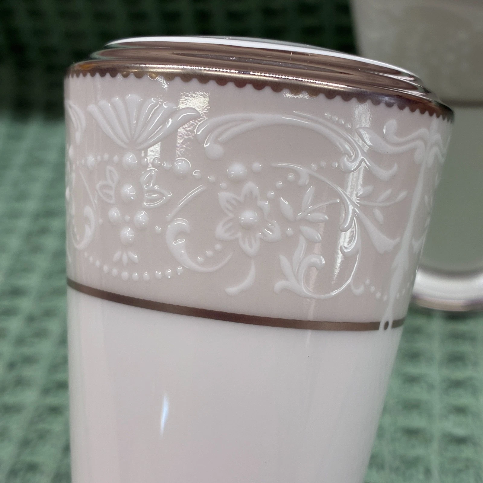 Noritake Silver Palace Salt & Pepper - Thumbnail 5