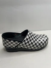 Sanita The Original Danish Clogs Womens Size EU 37 US 7 Black White