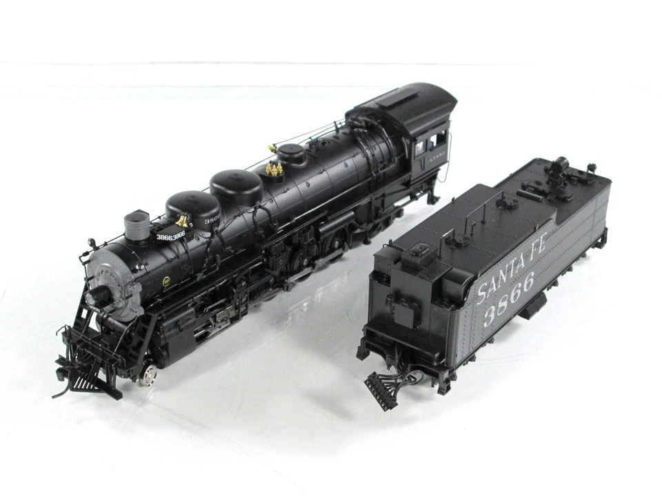 HO Scale **SANTA FE** 2-10-2 Locomotive 3866 --Broadway 2196, DCC Paragon2 Sound - Image 3 of 4