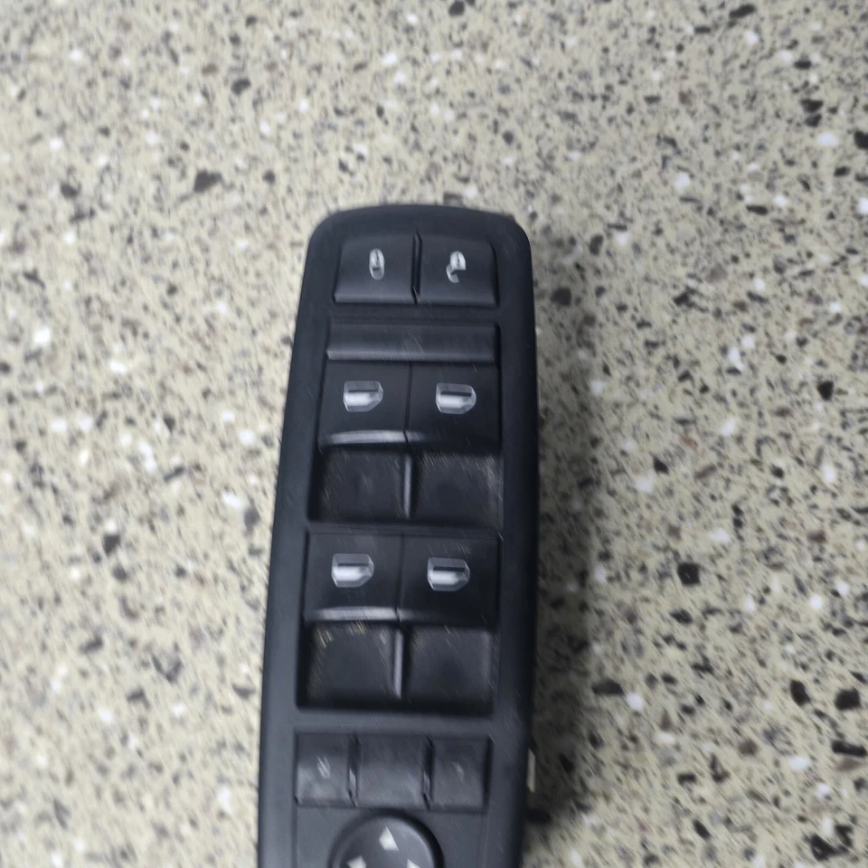 Interruptor de ventana eléctrica del conductor delantero izquierdo Dodge Grand Caravan 2012-2020 68110866ab Foto 2 de 4