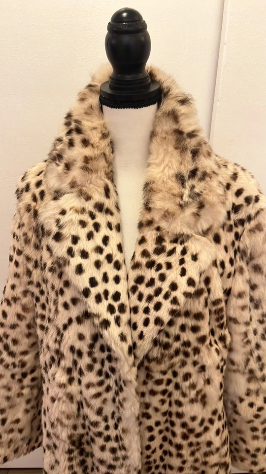 XOXO Coat - Image 3 of 4