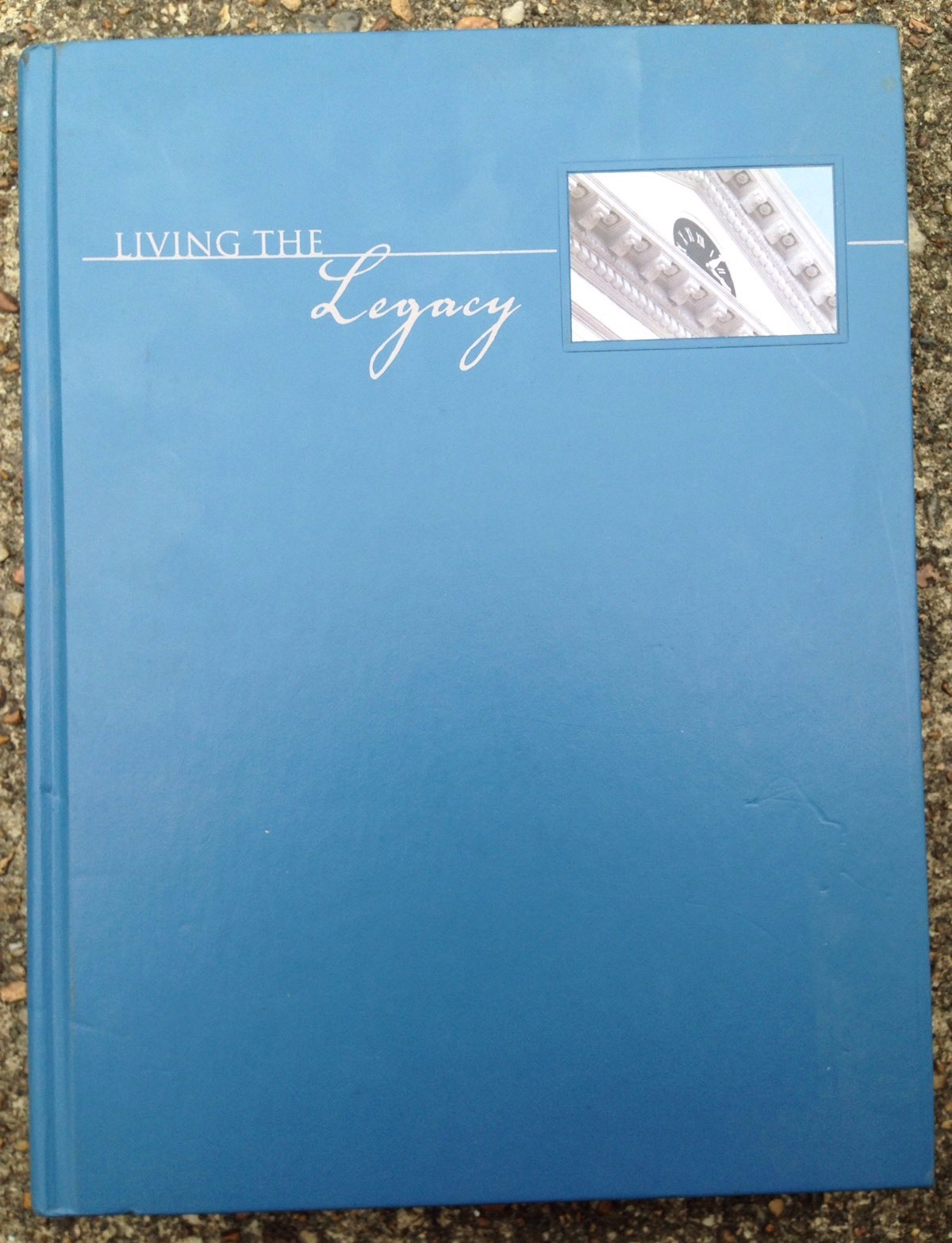 2002 UNIVERSITY OF VIRGINIA YEARBOOK, THE CORKS & CURLS