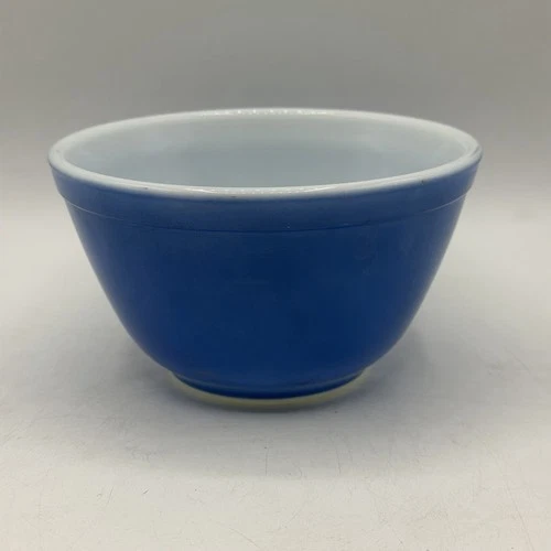 VINTAGE PYREX #401  1.5 PINT SMALL BLUE NESTING MIXXING BOWL USA PRIMARY COLOR