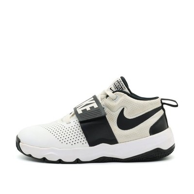 Nike Damen Team Hustle 8 Sneaker Weiß Schwarz Low-Top Basketballschuhe EU 38.5