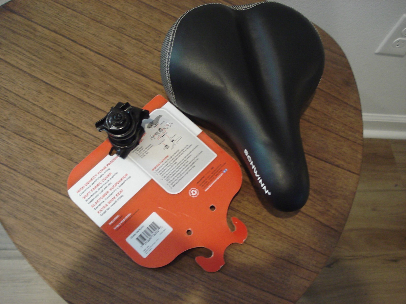 Schwinn Bicycle Extra Wide Foam Comfort Seat
