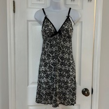NWOT slips size S