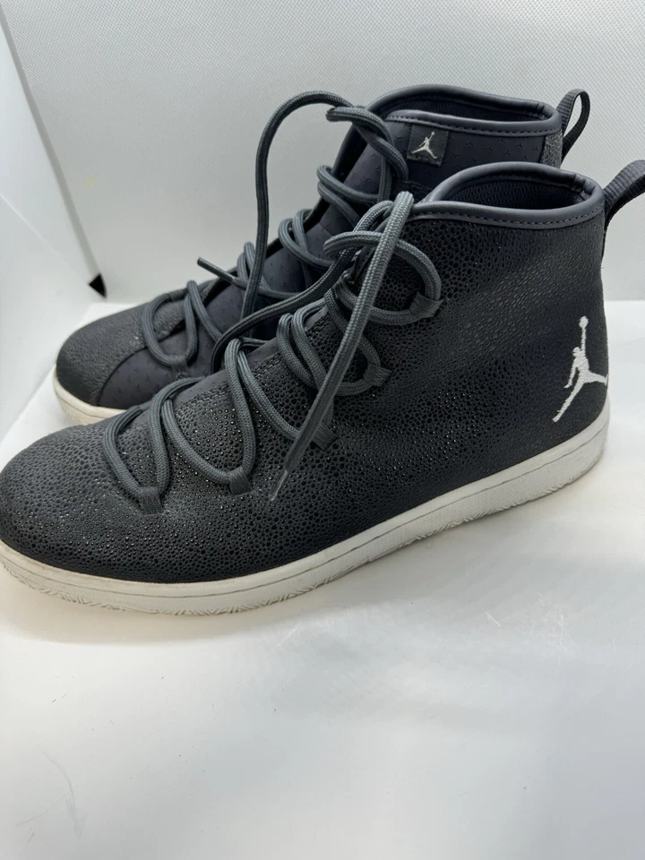 Talla 10M - Jordan Galaxy Gris Oscuro 820255-003 Limpio. ¡Envío rápido! Foto 2 de 4