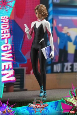 Hot Toys MMS576 Spider-Man Into the Spider-Verse Spider-Gwen