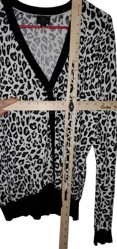 Worthington Leopard Animal Print Button Open Cardigan Sweater Size Med Outdoor - Picture 2 of 9