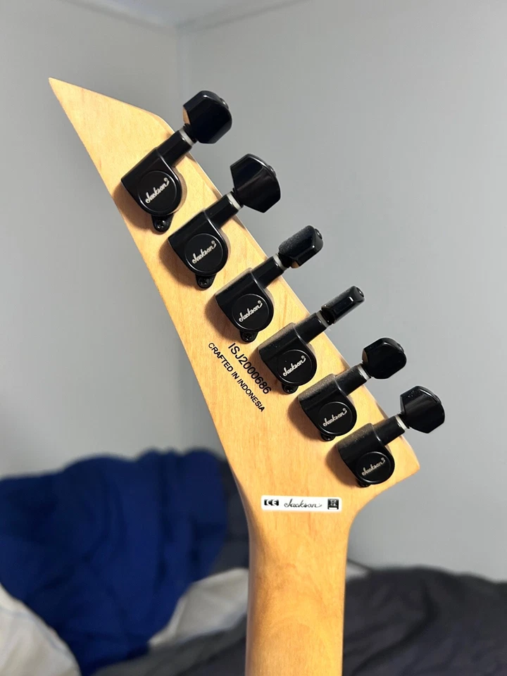 Guitarra eléctrica Jackson Pro Series Soloist SL2M magenta Foto 4 de 4