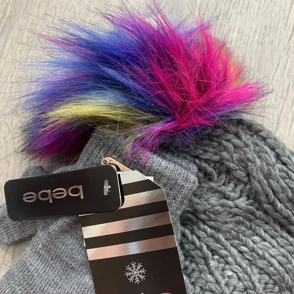NUEVO CON ETIQUETAS BEBE Logo Gris Pom Pom Sombrero y Guantes Conjunto Gorro Invierno Moda Acogedor Foto 2 de 4