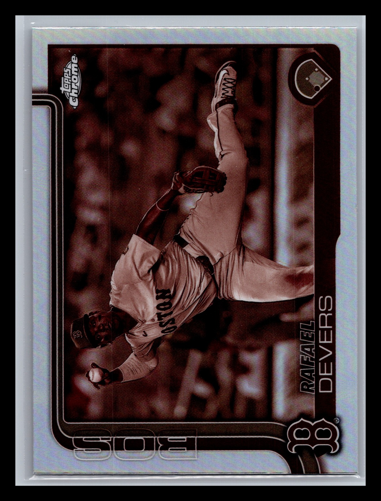 Rafael Devers #127 (Baseball Cards 2025 Topps Chrome) — is it worth grading?