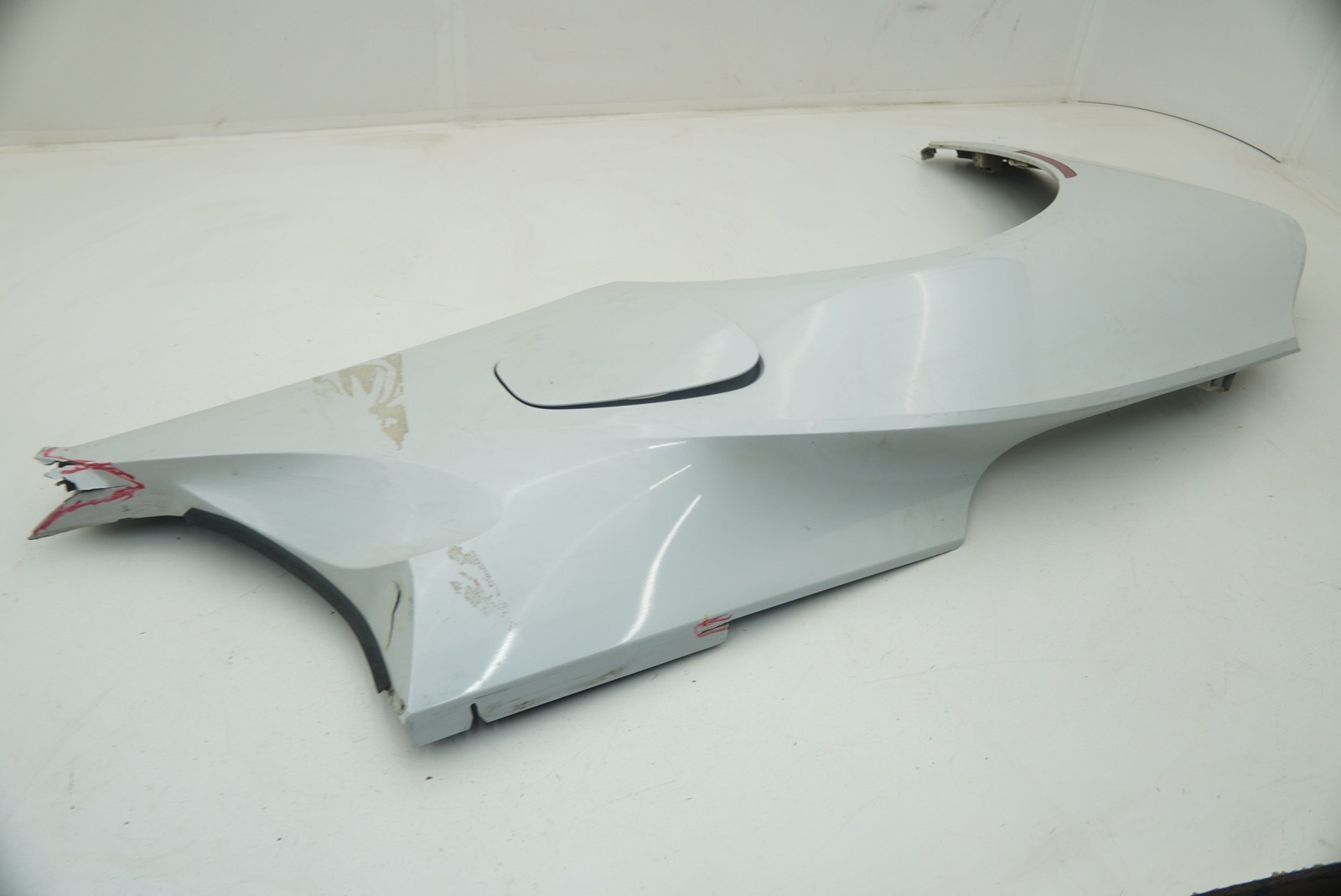 Rear Right Passenger Side Quarter Body Panel Trim 51437374936 BMW i8 14-20 *Note