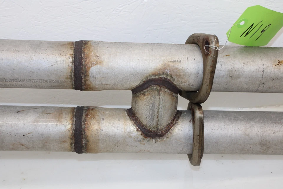 Cadillac XLR 2004-2006 4,6 L tubo central de escape OEM NI9 Foto 4 de 4