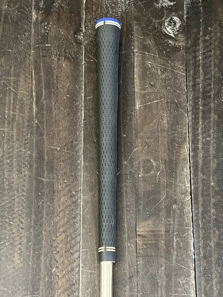 Cleveland Smart Sole Chipper 42* Steel Stiff 34.25" Cleveland Grip Left-Handed - Image 4 of 4