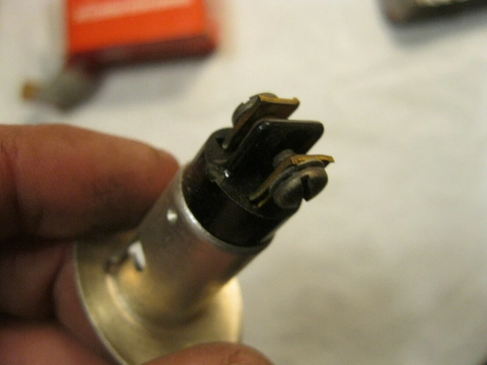 Standard Light Socket S-518 - Изображение 3 из 4