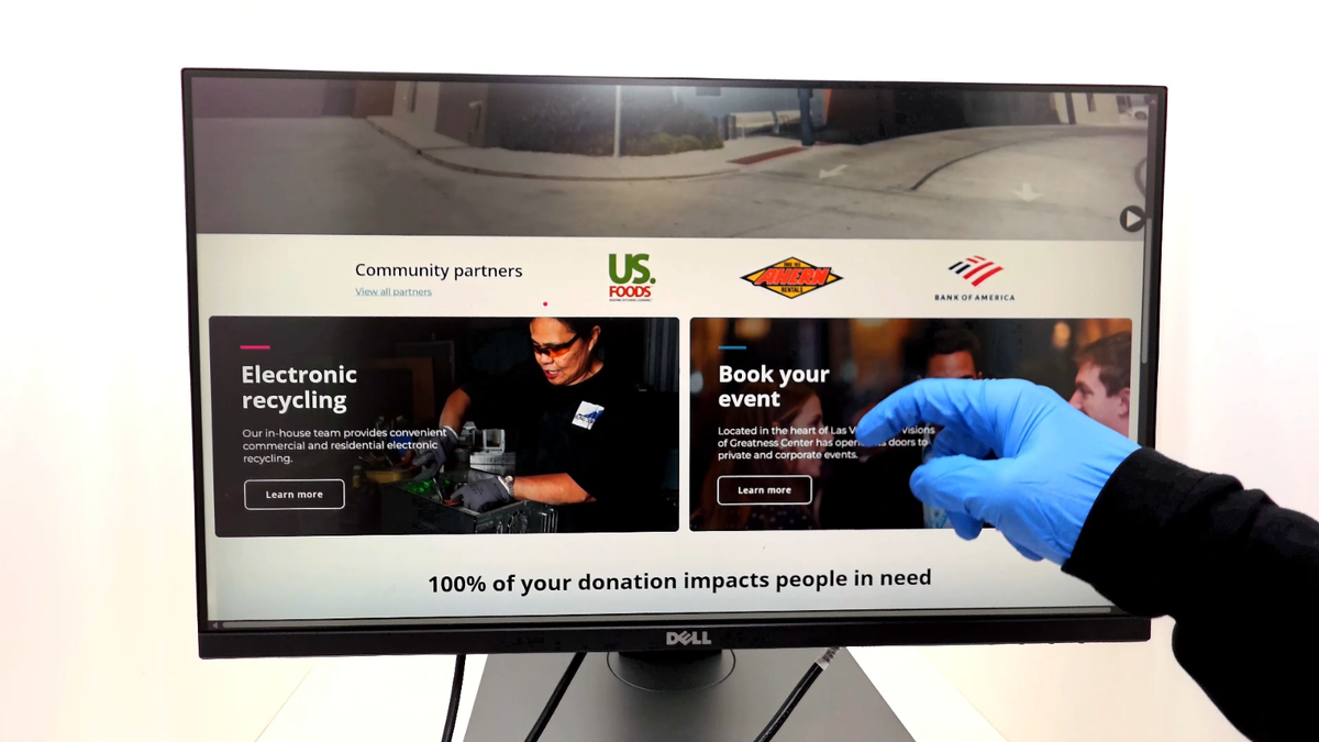 Dell P2418HT 24 in Touchscreen 1920 x 1080 16:9 IPS Backlit LED
