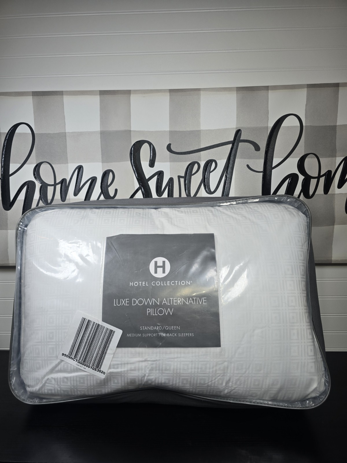 Hotel CollectionPrimaloft 450-TC Medium Density Pillow Standard/Queen (Stains)