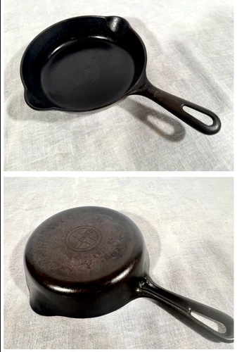 Griswold No. 4 Cast Iron Skillet Small Logo  Grooved Handle 702 A