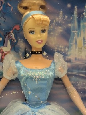 Disney Princess Twinkle Lights Cinderella Doll 2004 Mattel G7983