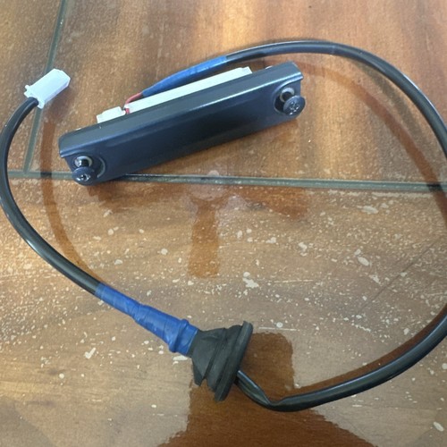 Genuine Toyota Sienna 2008 Back Rear Door Trunk Opener Switch - Picture 9 of 9
