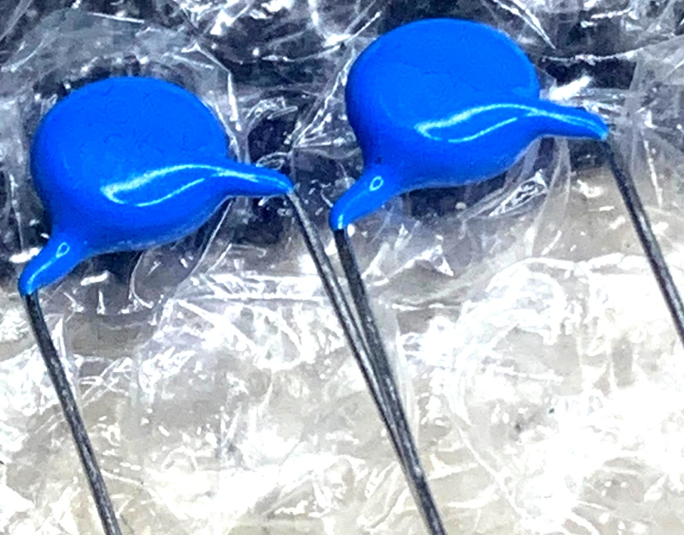 SR PASSIVES 2x 100pF 10kV Condensatori Ceramici THT 10mm ( 2 pezzi )