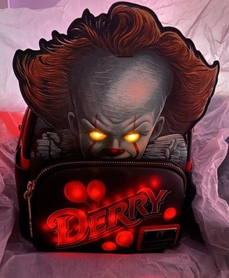 Loungefly It Pennywise - Derry Cosplay Light-Up Mini  display picture 1