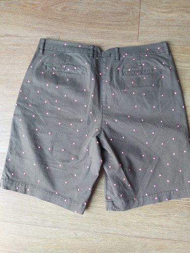 Hardly Worn BODEN Khaki Green & Pink Polka Dot CHINO SHORTS 14 Pockets - Picture 3 of 5