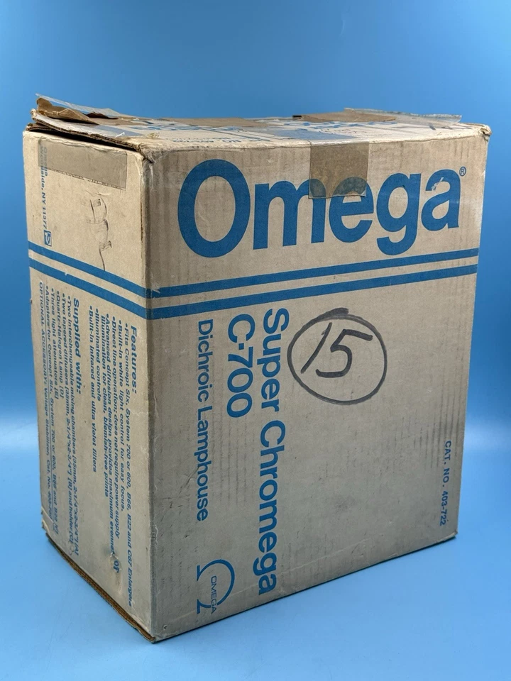 Sistema de lámpara Divhroic Omega C-700 Super Chromega con accesorios en caja Foto 2 de 4