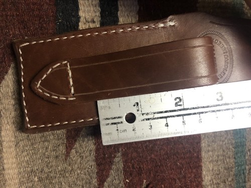 Fodero per coltelli in pelle adatto a Buck 110 con patta / passanti per cintura - senza coltello made in USA - Foto 2 di 6