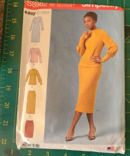 Vintage Sewing Patterns SIMPLICITY Ladies Blouse Dress R5 Size 14 - 22 No. S8982 - Picture 1 of 7