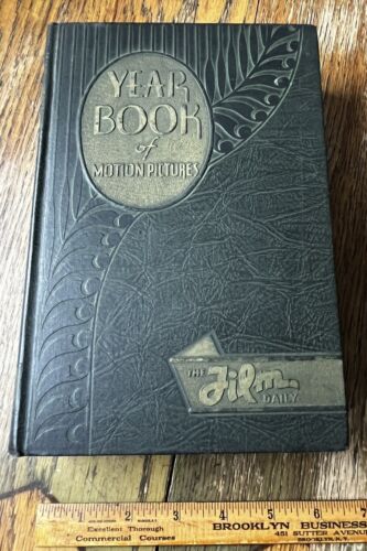 FILM DAILY YEARBOOK OF MOTION PICTURES FOR 1934 1933  Mint Condition 1000+ Pages - 第 1/22 張圖片
