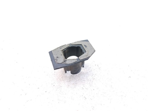 Volkswagen Touareg Stoßstange vorne PDC Sensor Halter 7L6919492