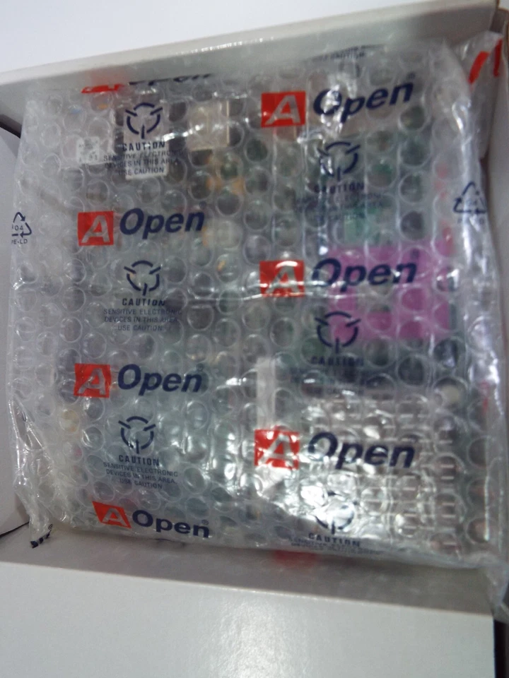 Aopen i45GMT Socket P GM45 Mini-ITX Motherboard with PSU 135W AC Adaptor - Image 3 of 4