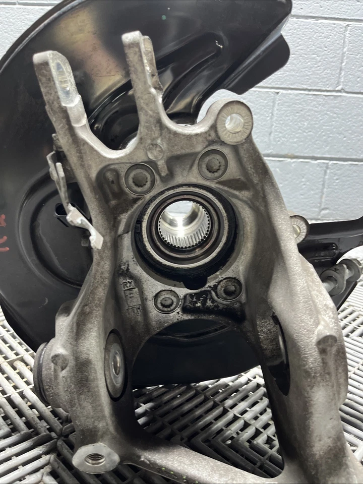 Cojinete de buje trasero izquierdo para conductor Audi RS7 2012-2017 8R0505435C 78 k millas OEM Foto 4 de 4