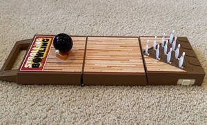 Vintage 1980 Tomy Strolling Bowling Wind Up Game, Ball Is Not Working
