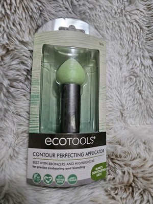 Eco Tools Contour Perfecting Applicator Bronzer & Highlighters.
